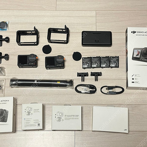 DJI 오즈모 액션4 어드벤쳐콤보,스탠다드 콤보 2대 일괄 팝니다. 2025/5/22일 활성화 후 3번 사용 [as2026.5.23까지,연장프로그램도 가능]