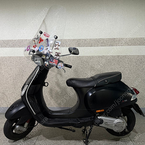 베스파 SXL 125 스쿠터