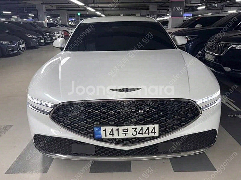 제네시스 G90 중고 제네시스 중고 가격 흰색 2022...--0