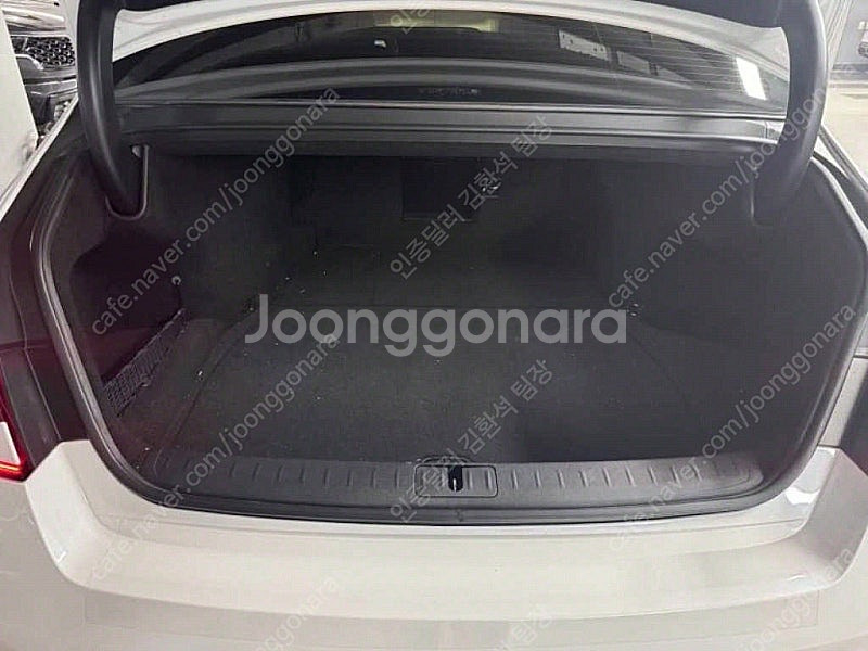 제네시스 G90 중고 제네시스 중고 가격 흰색 2022...--5