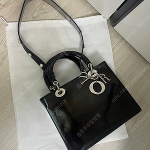 정품 디올 레이디백 페이던트 블랙