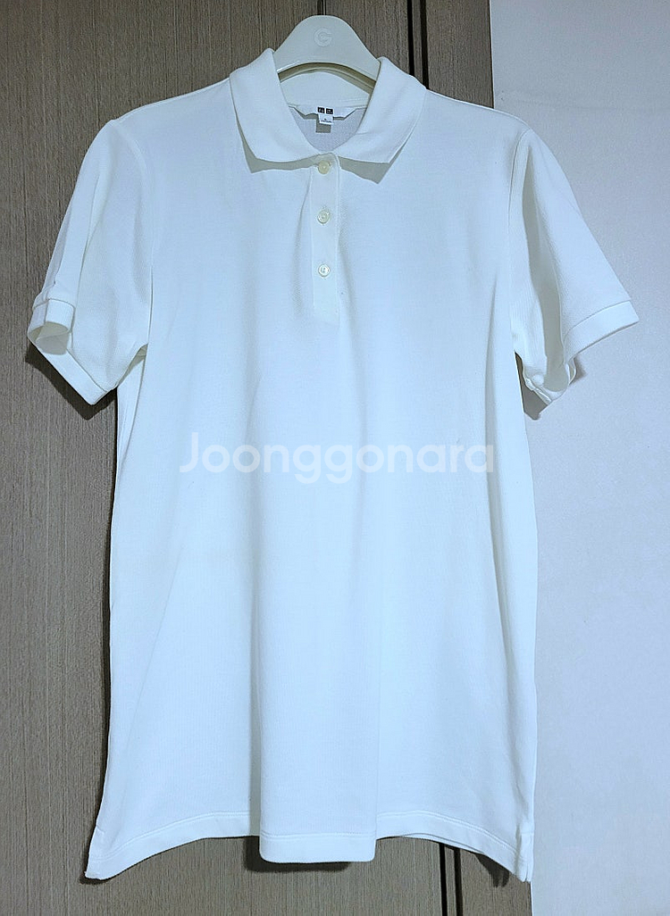 유니클로 거의새거 크림색 여성 카라반팔 면티셔츠 L--0