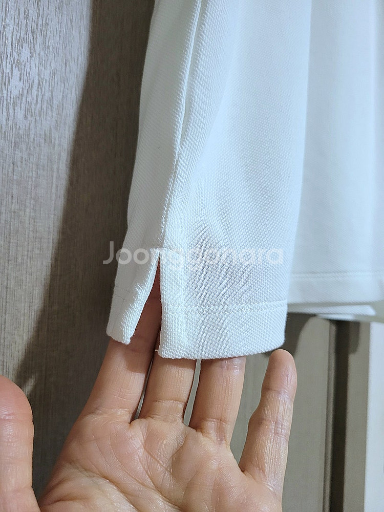 유니클로 거의새거 크림색 여성 카라반팔 면티셔츠 L--2