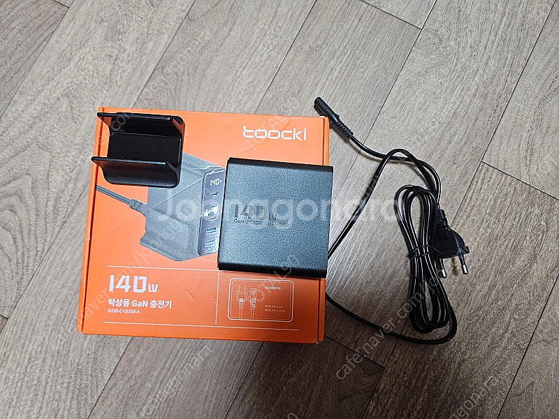 toocki 140w 5포트 pd 충전기 팝니다--0