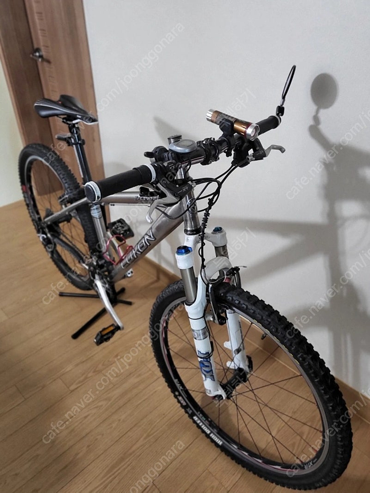 룩손 Luxon S-Class mtb XT 로드 티타늄 이미지