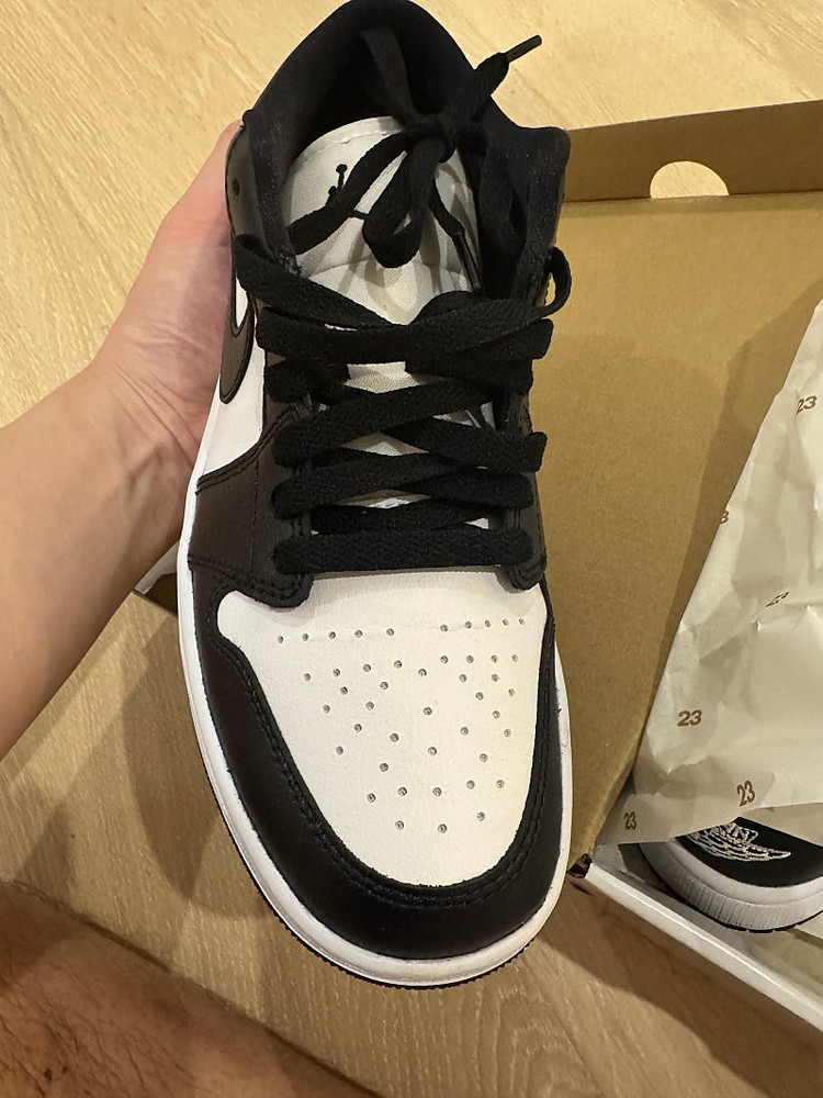 조던 로우 범고래 240 (딱 1번 착용) 이미지