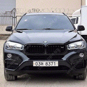 BMW X6 중고 BMW X6 중고차 할부가능 검정색 2017년식 xDrive 30d 수원중고차