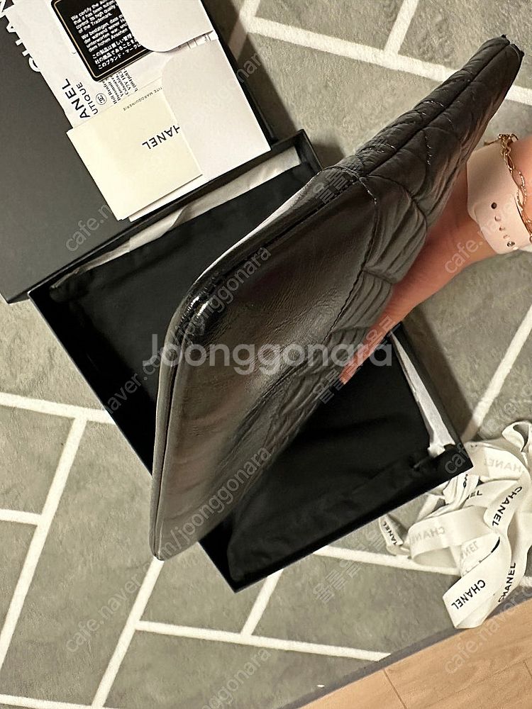 (정품) 샤넬 가브리엘 클러치 미듐 사이즈 판매합니다--3