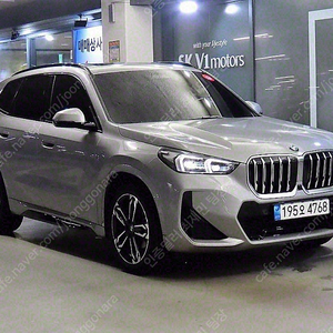 BMW X1 중고 BMW X1 중고차 SUV 중고 은색 2023년식 4,422km sDrive 20i M 스포츠 개인중고차