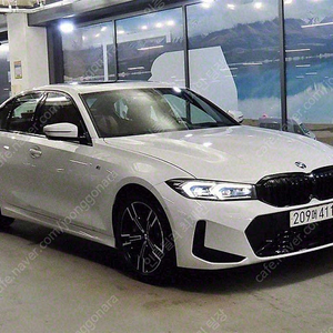 BMW 3시리즈 중고 BMW 중고 BMW 3시리즈 중고차 할부가능 흰색 2024년식 11,150km 320i M 스포츠 중고차카페