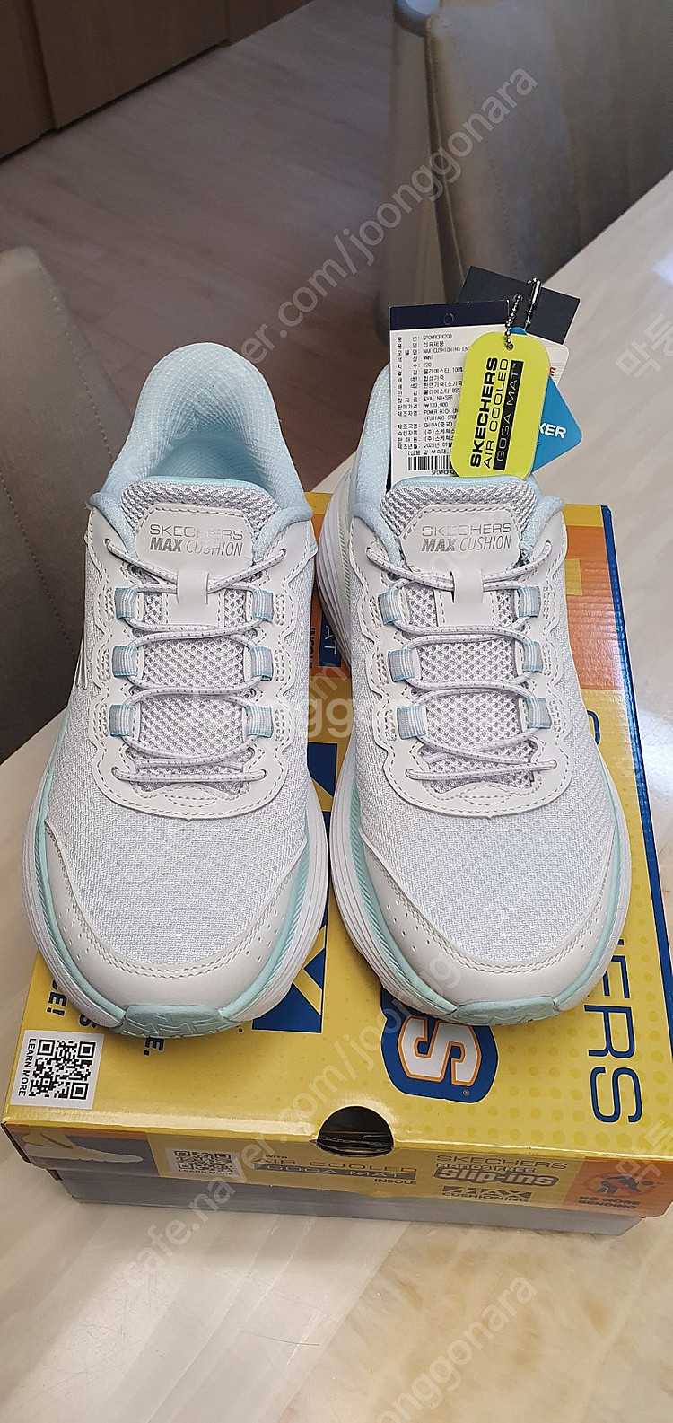 스케쳐스 맥스쿠셔닝 슬립인스 230 화이트--0