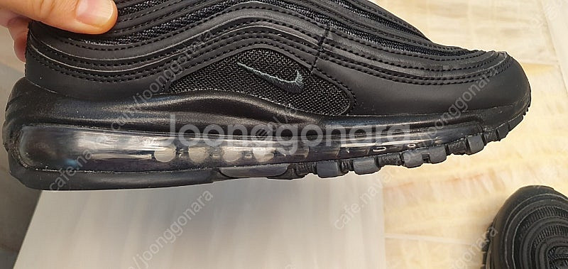 나이키 에어맥스97 블랙 230--4