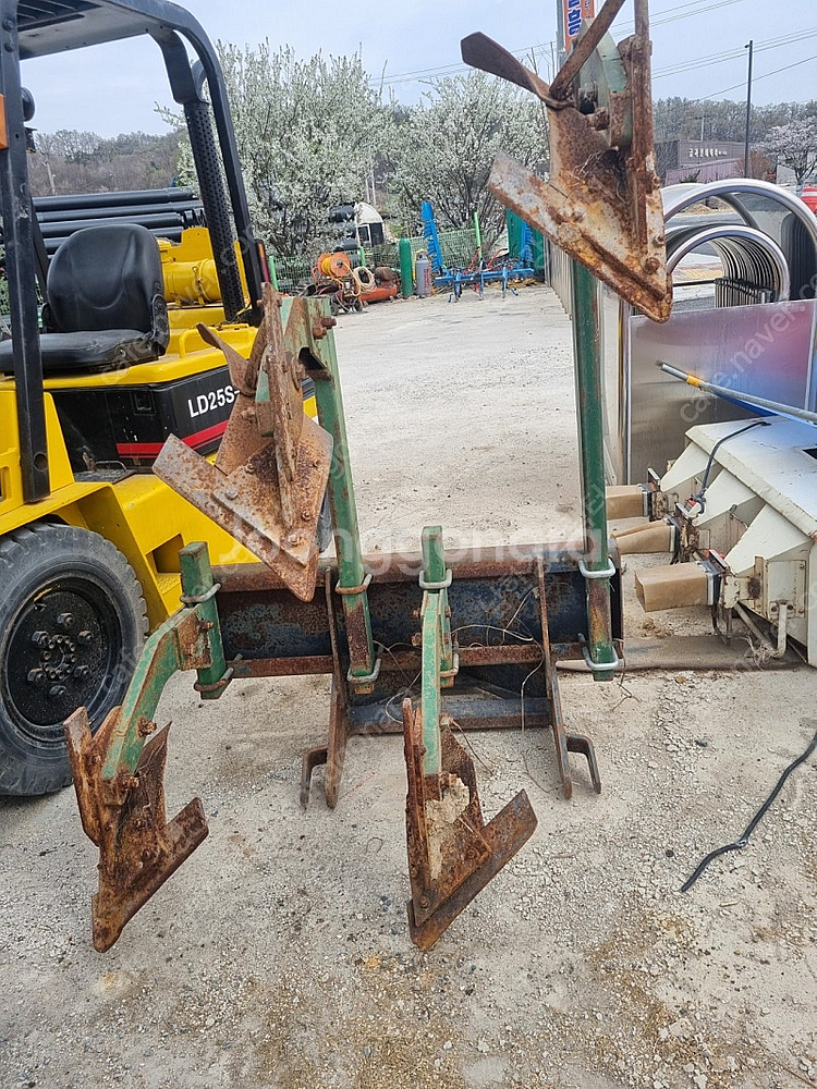 트랙터쟁기4륜판매--1