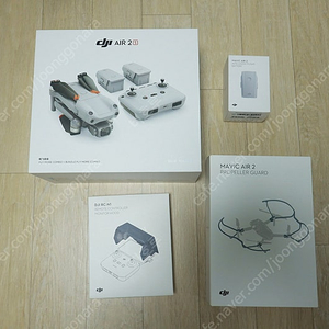 DJI Air2s 드론 플라이모어 콤보 판매합니다.