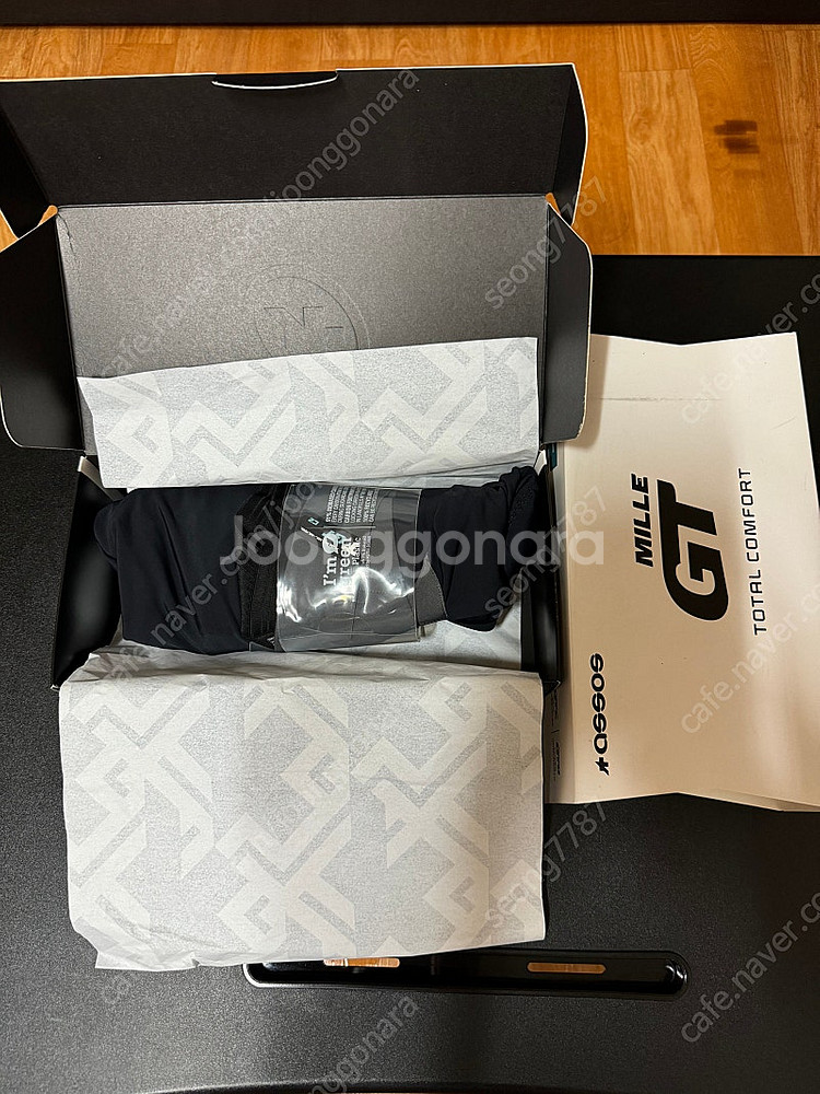 아소스 TUDOR프로팀 레플리카 빕숏 사이즈S 레프리카...--0