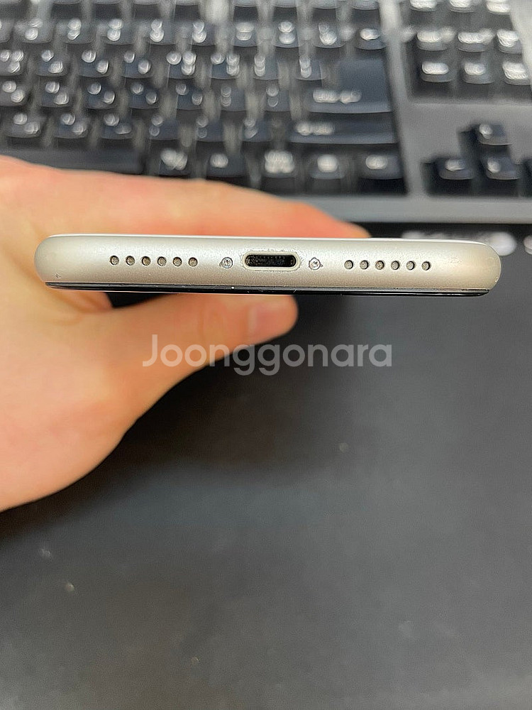 아이폰11 화이트 64GB 사설교체 가성비좋은 중고18...--5