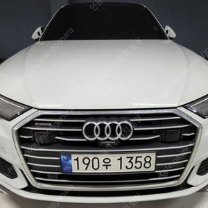 아우디 A6 중고차 아우디 중고 흰색 2023년식 44,686km 45 TFSI 콰트로 프리미엄 중고차카페