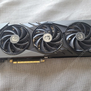 MSI RTX 4070 SUPER 게이밍X슬림 12GB