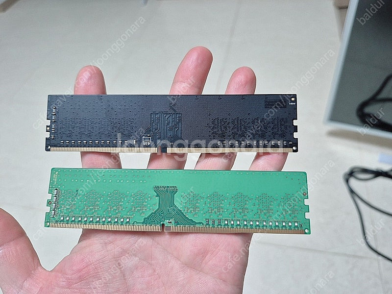 ddr4 2133 4gb 2장 (합8기가)--1