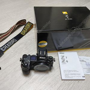 니콘 z6 바디 싸게 팝니다.