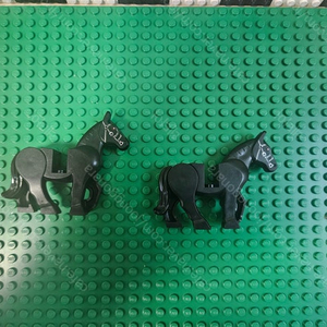 레고 캐슬 ,뉴킹덤 ,바딩 ,반지 와르그 , 로한 에오메르, 로한 궁수 ,나즈굴 말 판매합니다 .