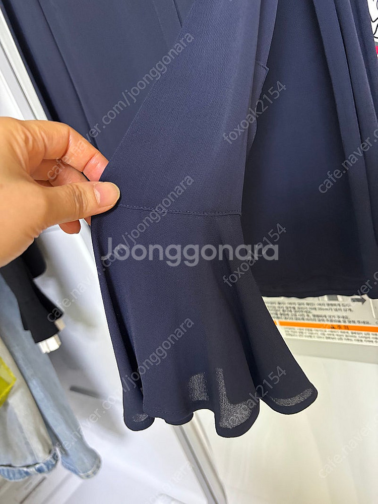 클럽모나코진네이비블라우스(사진보다 진해요)XS--2