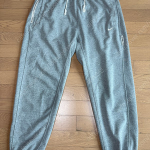 [L] 나이키 드라이핏 스탠다드 이슈 조거 팬츠 그레이 (ck6365-063)