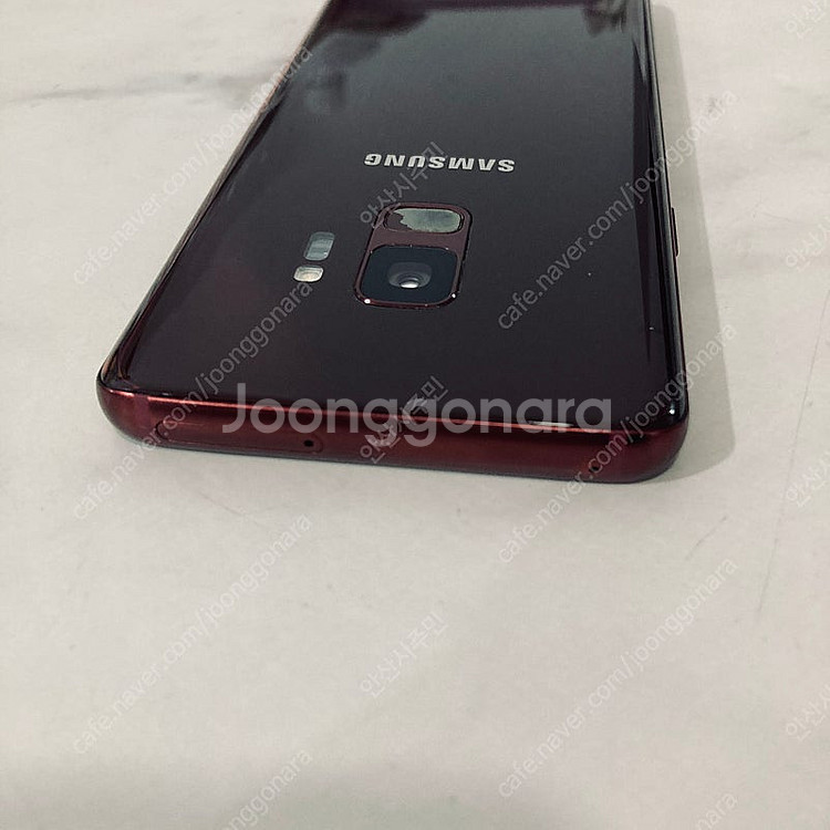 갤럭시 S9 버건디 64기가 외관깨끗! 6만원 판매합니...--2