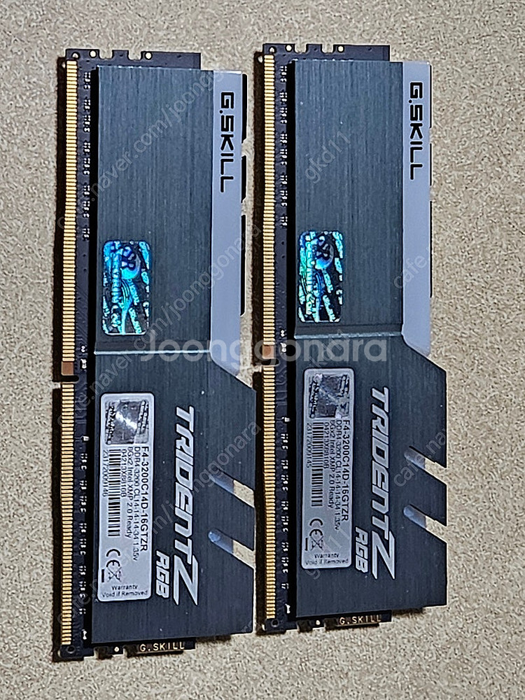지스킬 ddr4 cl14 3200 8 x 2 16g 팔...--0