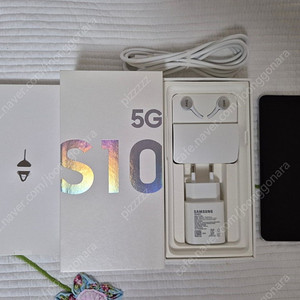 갤럭시 S10 5G 256G 실버색상 판매(풀박스)