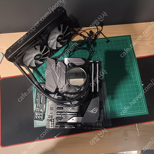 8700K Z370 수냉쿨러 램 8기가X2 RGB 20만원에팝니다.택배가능