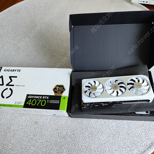 기가바이트 RTX 4070 Ti SUPER AERO 16G