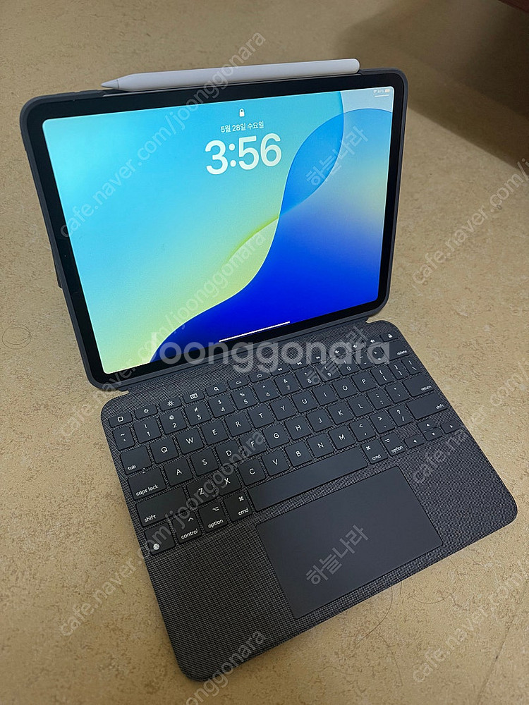 아이패드 프로 M2 11인치 128gb (로지텍 키보드...--0