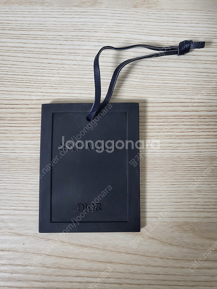 정품) 디올 소바쥬 석고 방향제 참 (코스메틱)--1