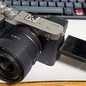 A7C2 실버 박스 풀셋(S급), 소니 11mm F1.8렌즈