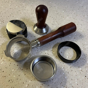 칼딘 스텐 바텀리스 포터 필터, 크레마 우드 원목 핸들 탬퍼 (51mm 기준) 팝니다