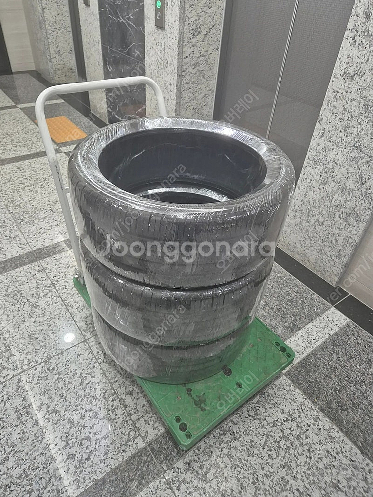 콘티넨탈 에코컨텍6 런플랫 225 40 18 1본 판매...--0