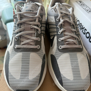 나이키 루나롬 280 새상품 팝니다