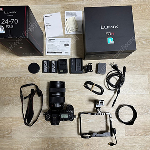 LUMIX S1R + LUMIX S PRO 24-70mm F2.8 +기타