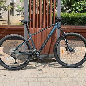 첼로 XC PRO 10 22년식 판매합니다.
