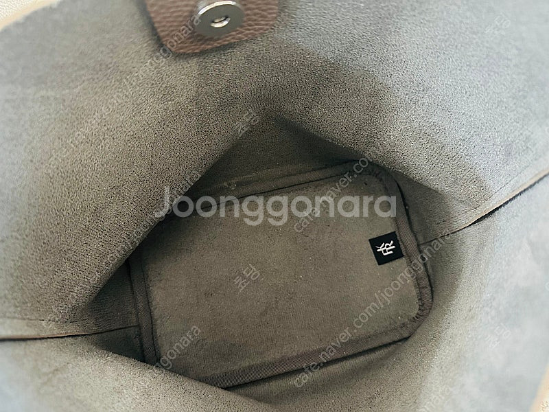 파인드카푸어 핑고백 2개(택포)--4