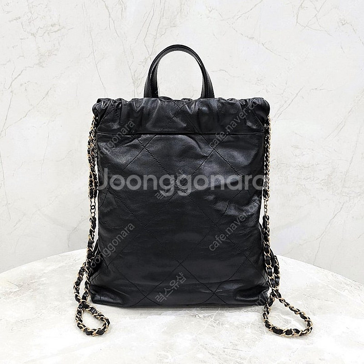 [럭스유] 샤넬 22백팩 블랙 카프스킨 스몰 신형내장칩--2