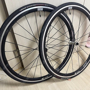 디티스위스 DT SWISS PR1600 림브레이크용 판매합니다