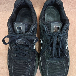 뉴발란스 990 v5 260사이즈