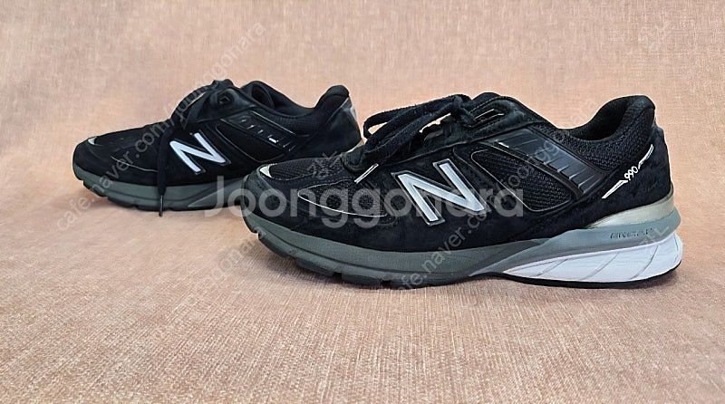 뉴발란스 990 v5 260사이즈--1