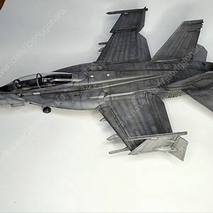 meng 1/48 F/A-18F 슈퍼호넷 완성작 입니다