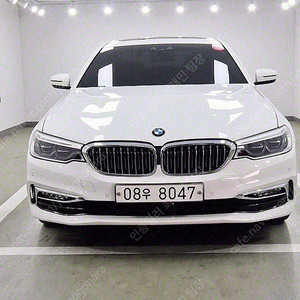 BMW 5시리즈 중고 BMW 중고 5시리즈 중고차 할부 2018년식 85,365km 530i xDrive M 스포츠 수원중고차