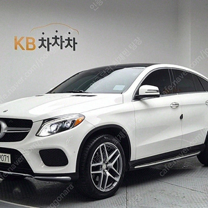 벤츠 GLE 중고 벤츠 GLE클래스 중고 벤츠 GLE 중고차 벤츠 GLE클래스 중고차 흰색 2017년식 GLE 350 d 4MATIC 쿠페 중고차금리