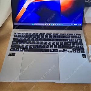 삼성 갤럭시 북 프로 4 (NT961XGK-K02/C) 화면 크기: 40.6cm (16인치) 사양: CPU: 인텔 Ultra 5 RAM: 16GB 저장공간: 512GB S