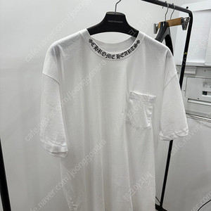 크롬하츠 홀스슈 티셔츠 화이트 L,XL & 넥 레터 로고 티셔츠 XL